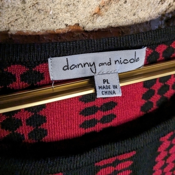 Danny & Nicole LP Red & Black Half Sleeve Sweater Dress w/ Flare Skirt‎ - Picture 4 of 12